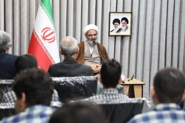 ضرورت الگوپذیری جوانان از حضرت علی اکبر(ع)