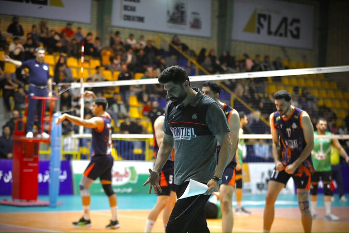 انتقادهای تند سرمربی والیبال سایپا؛ فدراسیون نهایت بی قانونی است