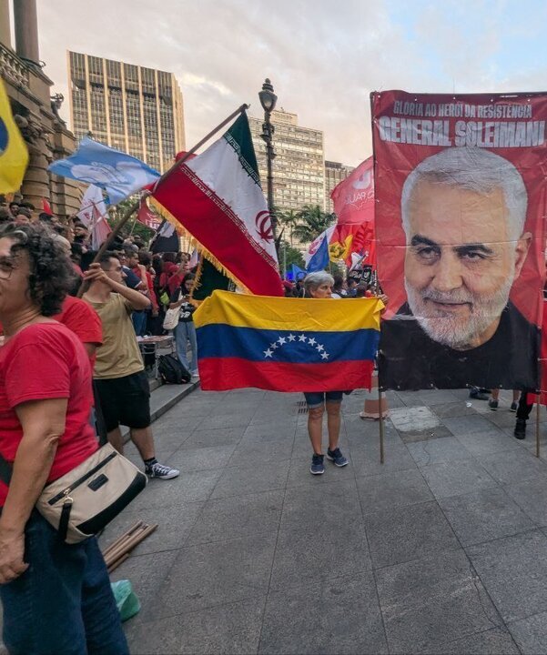 People in Brazil hold pro-Iran rally (+PHOTOS)