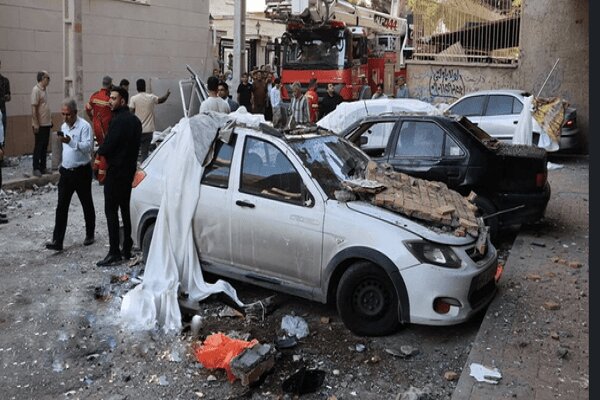 ١٤ مصابًا وحالة وفاة واحدة في حادث انفجار مبنى سكني في بندر عباس