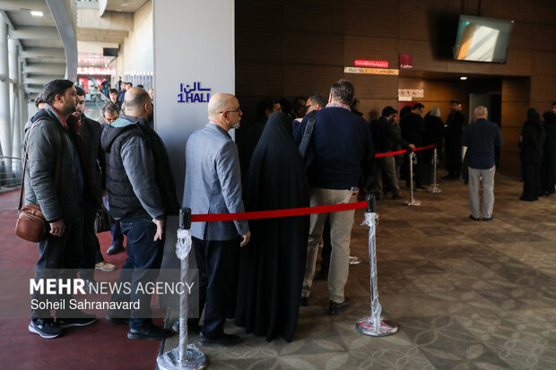 اولین روز چهل‌ و چهارمین جشنواره فیلم فجر