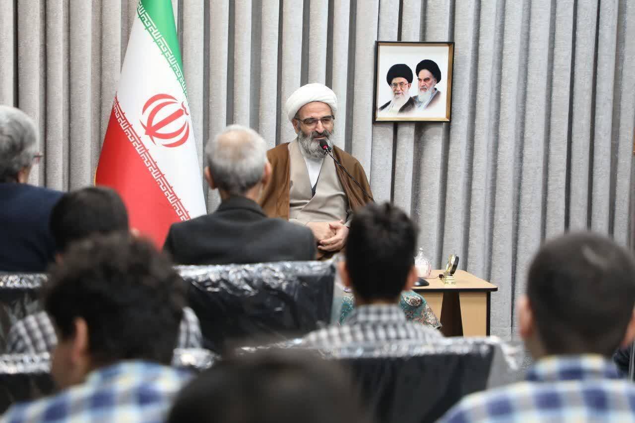 ضرورت الگوپذیری جوانان حضرت علی اکبر(ع)