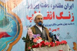 حضور پرشور مردم در صحنه‌های مختلف پیام روشن به جهان است