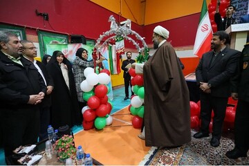 نواختن گلبانگ انقلاب در مدرسه شهدای جاویدالاثر همدان