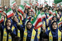 هویت ملی و مذهبی، سرمایه ماندگاری و اقتدار ایران در برابر تهدیدها است