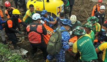 شمار جان باختگان رانش زمین در اندونزی به ۷۰ نفر رسید