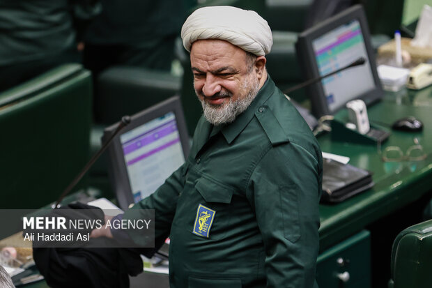 صحن علنی مجلس  در روز ۱۲ بهمن