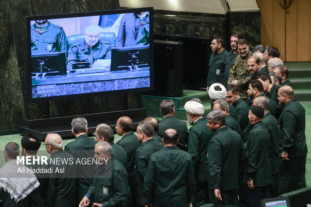 صحن علنی مجلس  در روز ۱۲ بهمن