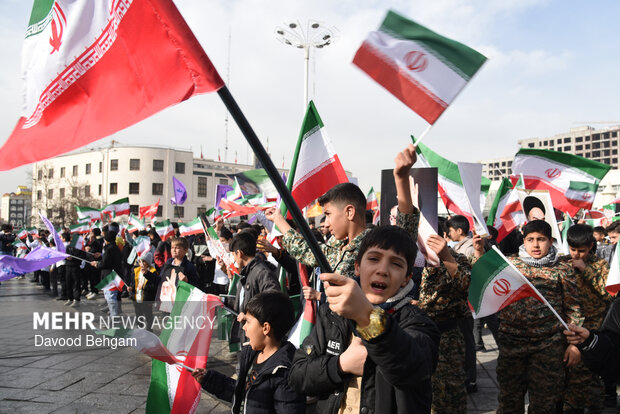 گرامیداشت یوم الله ۱۲ بهمن در مشهد