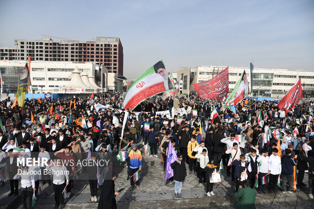 گرامیداشت یوم الله ۱۲ بهمن در مشهد