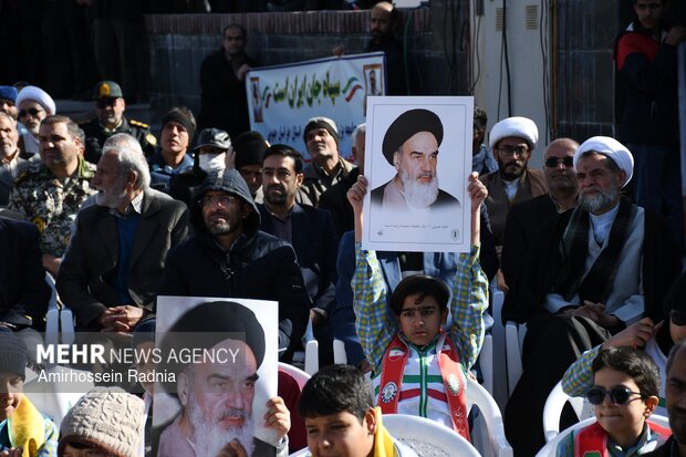 آیین گرامیداشت یوم الله ۱۲ بهمن در بیرجند