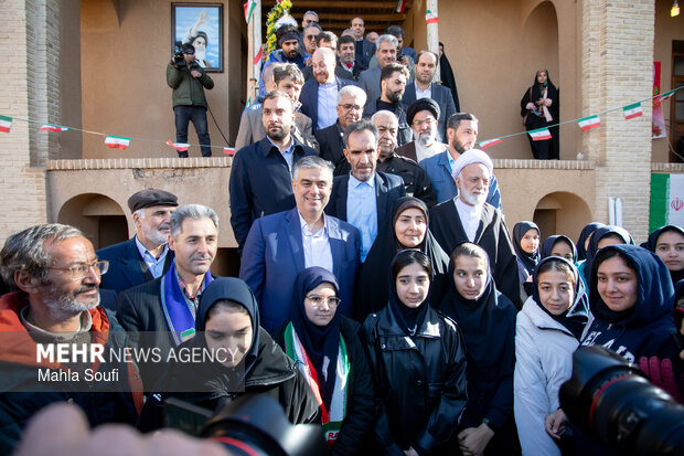 سفر یک روزه وزیر راه و شهرسازی به استان مرکزی