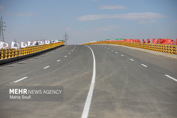 سفر یک روزه وزیر راه و شهرسازی به استان مرکزی