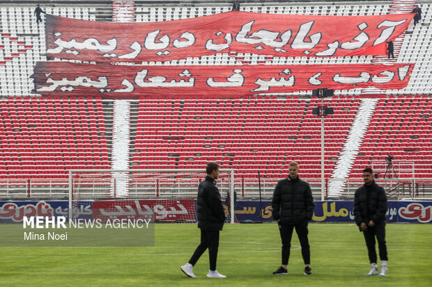 لیگ برتر فوتبال - تراکتور و سپاهان