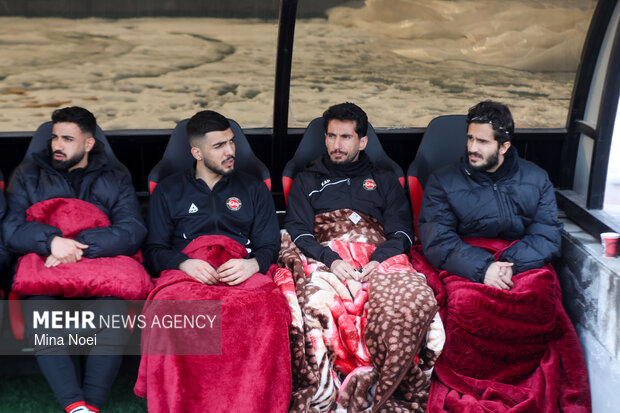 لیگ برتر فوتبال - تراکتور و سپاهان