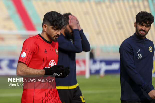 لیگ برتر فوتبال - تراکتور و سپاهان