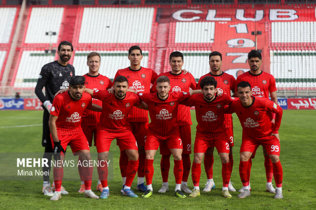 لیگ برتر فوتبال - تراکتور و سپاهان