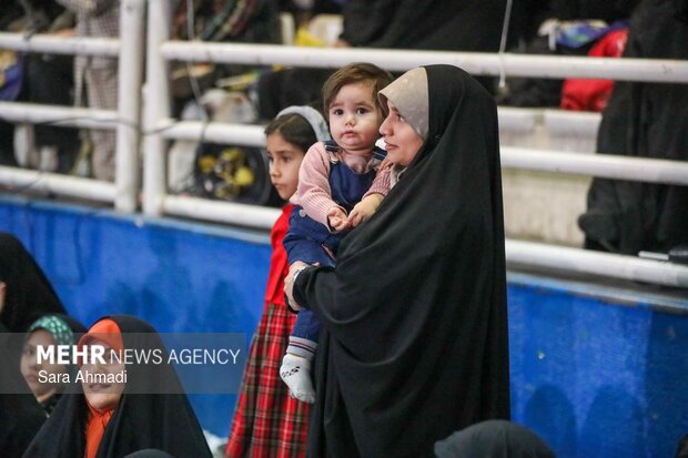 جشن ۱۲ هزار نفری «در پناه زمان» در مشهد