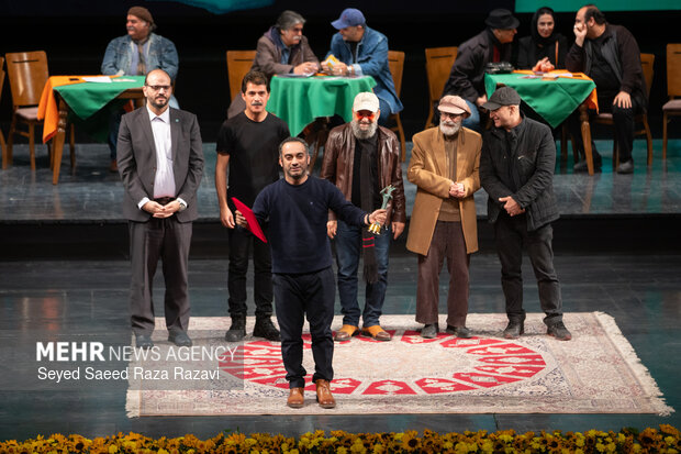 آئین اختتامیه چهل و چهارمین جشنواره تئاتر فجر