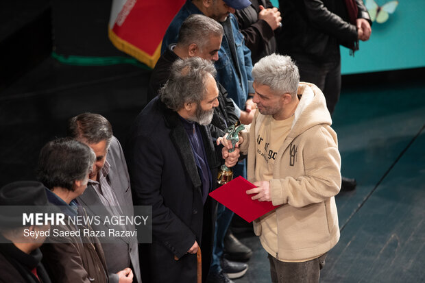 «تئاتر فجر ۴۴» به ایستگاه پایانی رسید؛ برگزیدگان جشنواره معرفی شدند