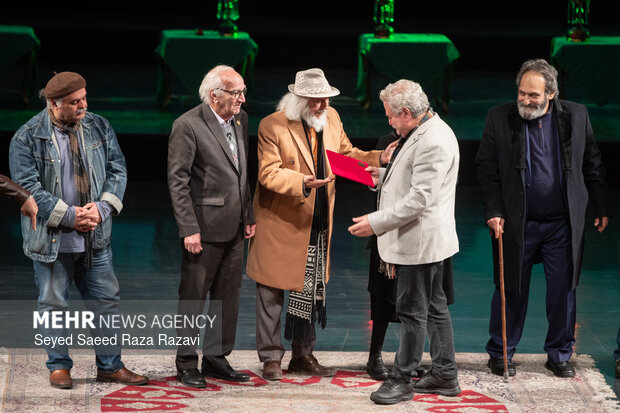 آئین اختتامیه چهل و چهارمین جشنواره تئاتر فجر