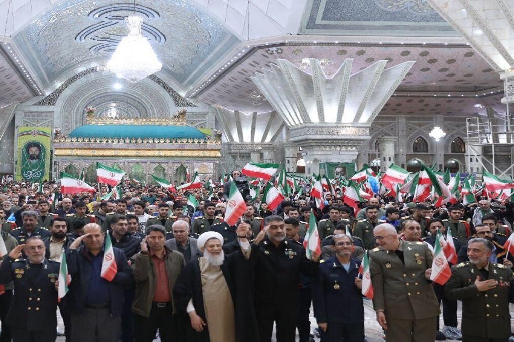 تجدید بیعت کارکنان نیروی هوایی با آرمان‌های امام خمینی(ره)