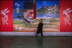 لرستانی‌ها به تماشای فیلم‌های جشنواره فجر نشستند