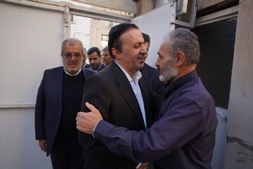 استاندار قزوین با خانواده شهید ابوالفضل سلیمانی دیدار کرد