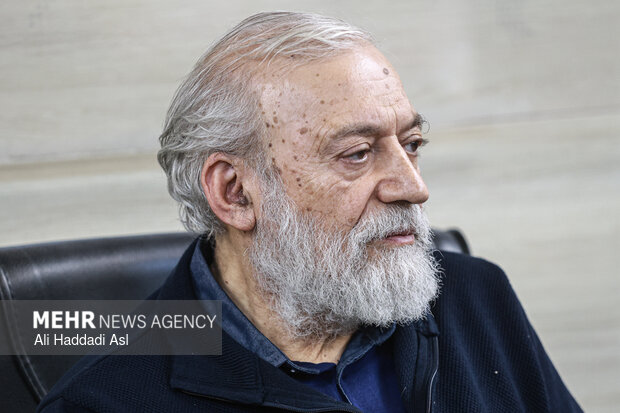 Mohammad-Javad Larijani tours MNA HQ in Tehran
