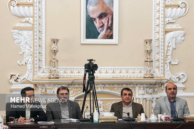 دیدار وزیر علوم و جمعی از رؤسای دانشگاه‌های سراسر کشور با رئیس مجلس