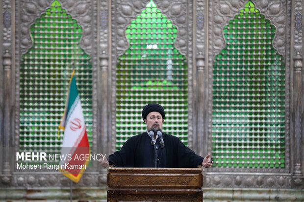 مراسم تجدید میثاق وزیر و کارکنان وزارت امور خارجه با آرمان‌های امام راحل