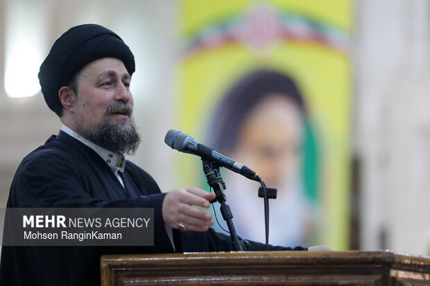 مراسم تجدید میثاق وزیر و کارکنان وزارت امور خارجه با آرمان‌های امام راحل