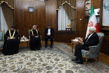 İran ve Umman, ekonomik ilişkileri 5 milyar dolara çıkarmayı hedefliyor