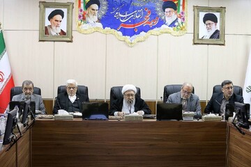 تاکید آملی لاریجانی بر اهتمام دولت در تامین اقلام معیشتی مردم