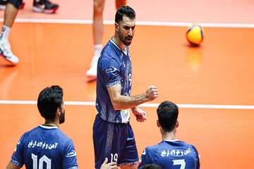 چادرملو با عبور از مهرگان سوم شد