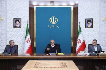 پزشکیان: سلامت مردم خط قرمز است و تعلل در درمان پذیرفتنی نیست