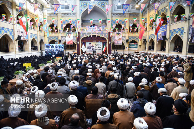 اجتماع حوزویان مشهد در دفاع از حریم ولایت