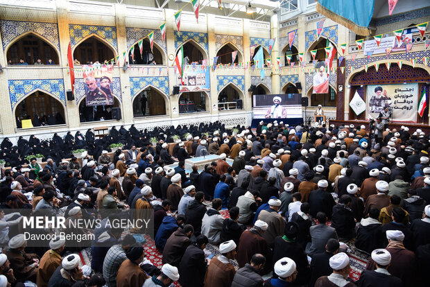 اجتماع حوزویان مشهد در دفاع از حریم ولایت