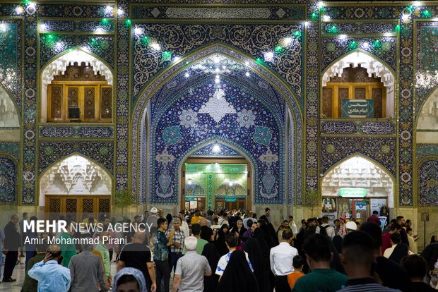 قم در آستانه نیمه‌شعبان غرق در نور و شور