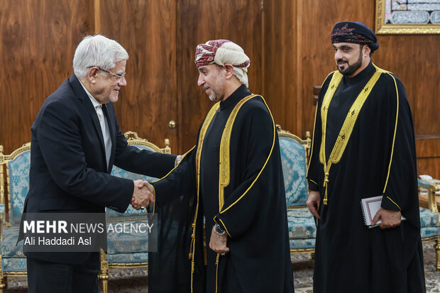 دیدار سفیر عمان با معاون اول رئیس‌جمهور