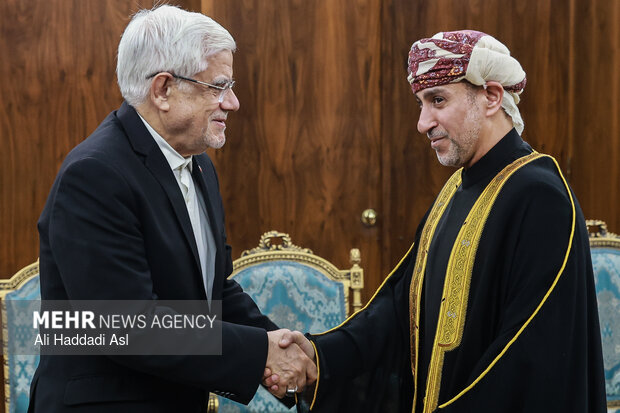 دیدار سفیر عمان با معاون اول رئیس‌جمهور