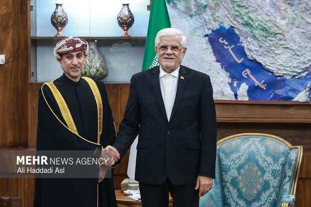 دیدار سفیر عمان با معاون اول رئیس‌جمهور