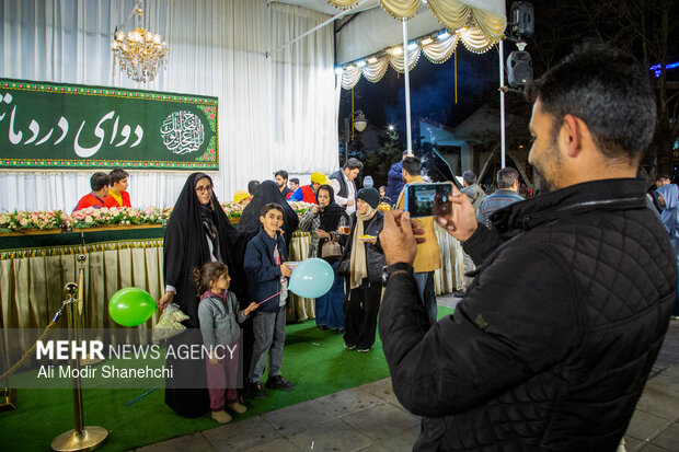 مشهد مقدس در آستانه نیمه شعبان