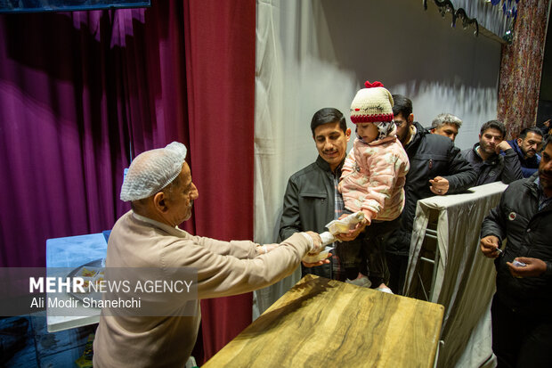 مشهد مقدس در آستانه نیمه شعبان