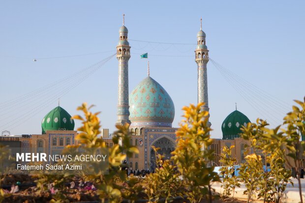 مسجد جمکران در آستانه نیمه شعبان