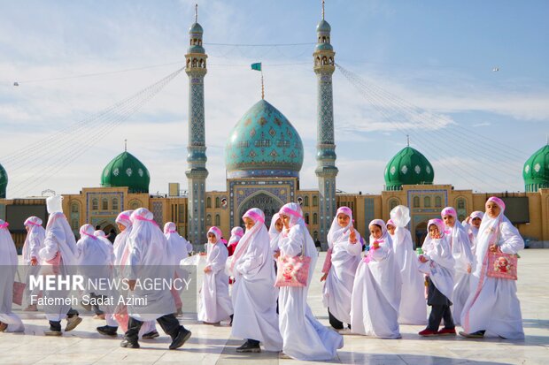 مسجد جمکران در آستانه نیمه شعبان