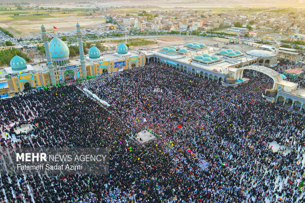 مسجد جمکران در آستانه نیمه شعبان