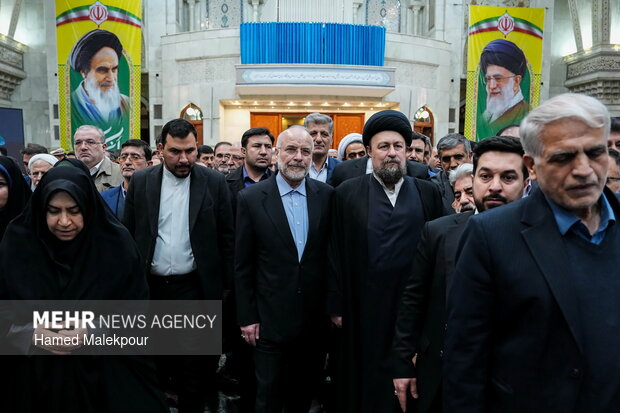 مراسم تجدید میثاق رئیس و نمایندگان مجلس با آرمان‌های امام خمینی(ره)