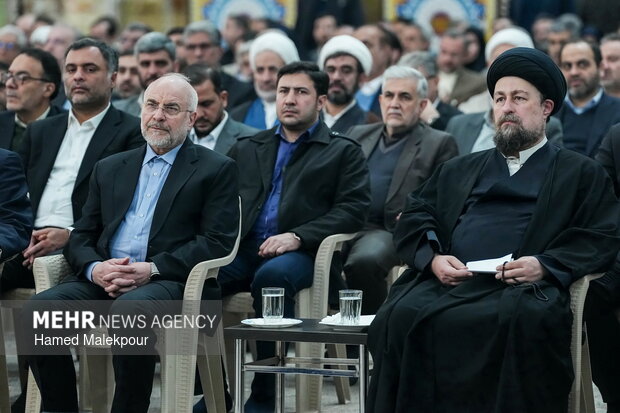 مراسم تجدید میثاق رئیس و نمایندگان مجلس با آرمان‌های امام خمینی(ره)