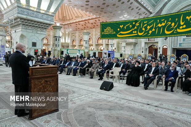 مراسم تجدید میثاق رئیس و نمایندگان مجلس با آرمان‌های امام خمینی(ره)